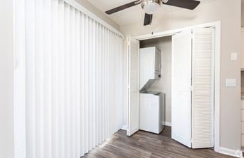 Washer dryer in unit